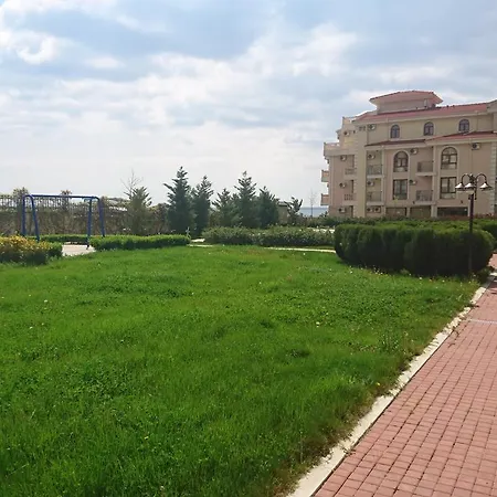 Maisonettes In Royal Bay And Spa Lejlighedshotel Sveti Vlas