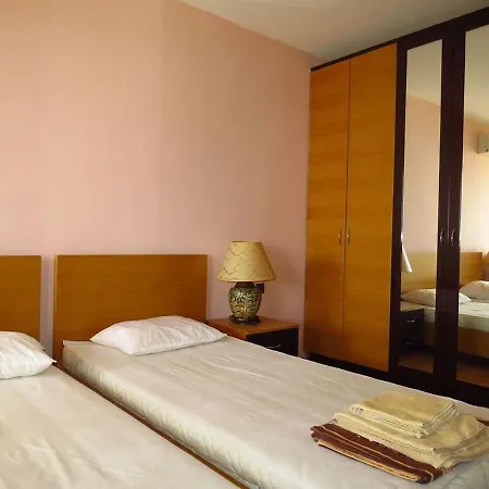 Lejlighedshotel Maisonettes In Royal Bay And Spa Sveti Vlas