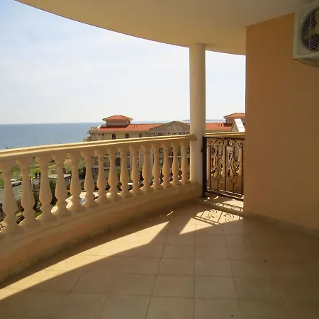 Maisonettes In Royal Bay And Spa 4* Sveti Vlas