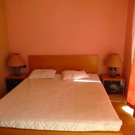Maisonettes In Royal Bay And Spa Апартхотел