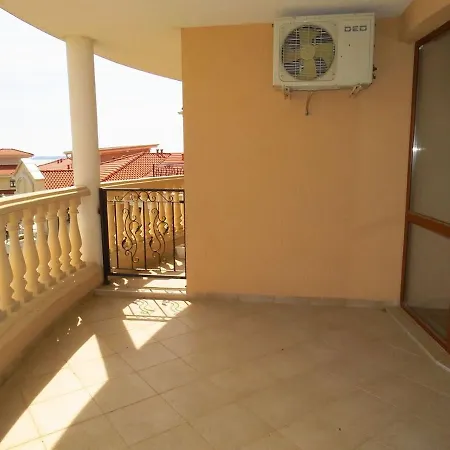 Maisonettes In Royal Bay And Spa Свети Влас