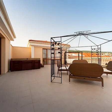 Maisonettes In Royal Bay And Spa Свети Влас